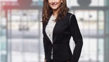 woman-3060784_640